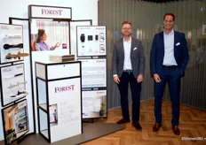 Naast Dennis Hutjes en Jan Wiessenberg is het nieuwste marketingmateriaal te zien van Forest. Met deze tools wil het bedrijf haar winkeliers extra ondersteunen.